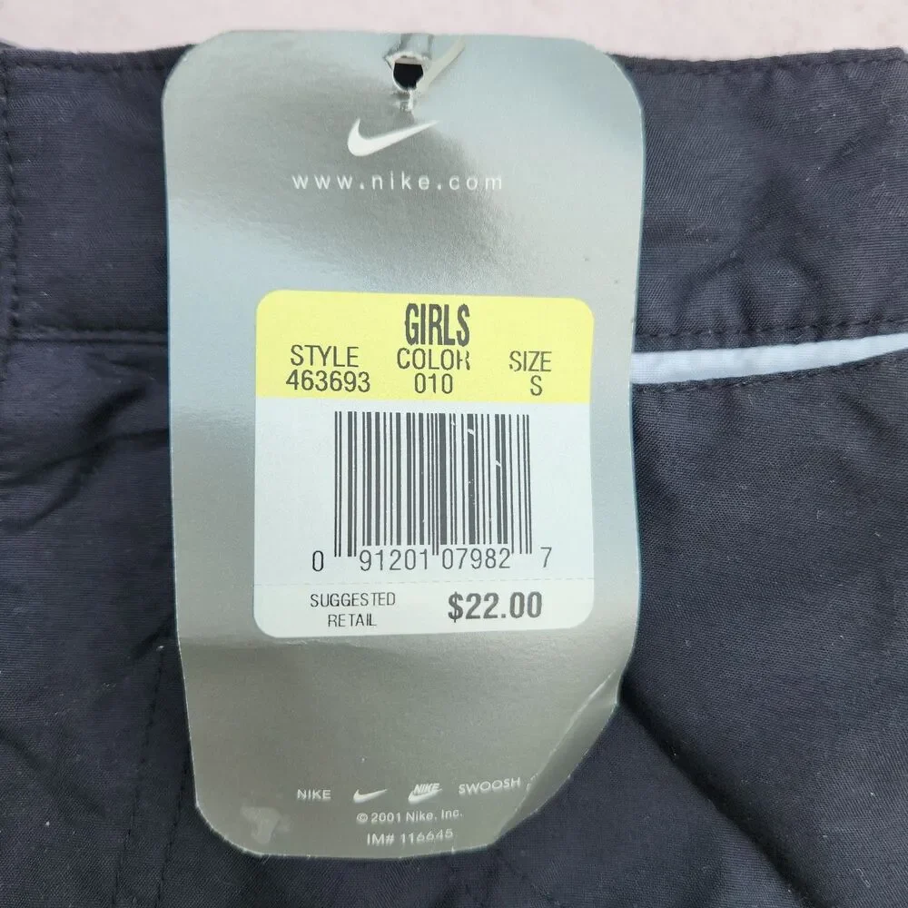 Vintage Nike Girls Small Black Woven Shorts Y2K 2001 Retro Deadstock NWT 463693